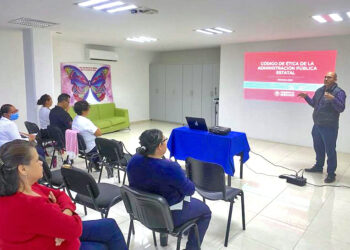 CAPACITÓ SALUD A PERSONAL DE LA JURISDICCIÓN SANITARIA LA PAZ SOBRE EL CÓDIGO DE CONDUCTA