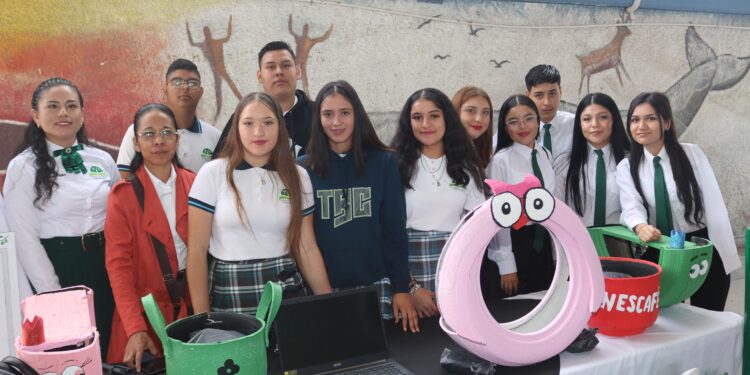 CELEBRA TELEBACHILLERATO DE BCS ANIVERSARIO CON ACTIVIDADES DIVERSAS 