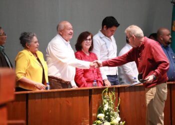 RECONOCE GOBERNADOR VCC, TRAYECTORIA DE TRABAJADORES DEL COBACH