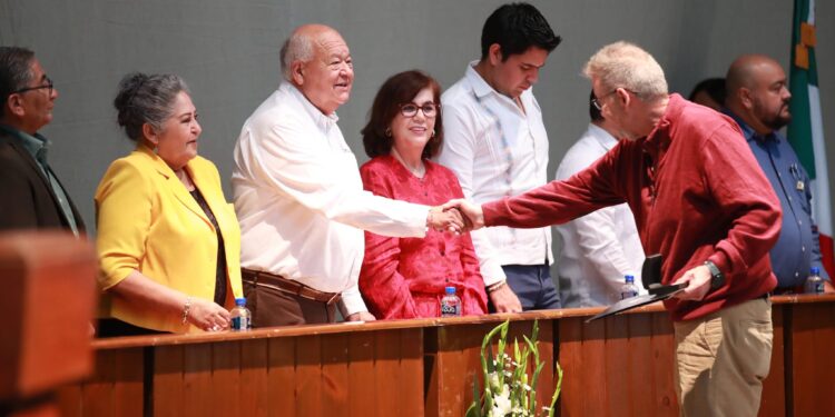 RECONOCE GOBERNADOR VCC, TRAYECTORIA DE TRABAJADORES DEL COBACH