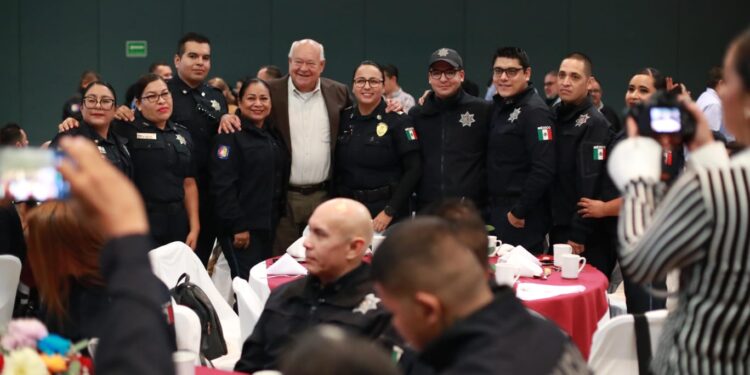 DESTACA GOBERNADOR VCC, PROXIMIDAD SOCIAL DE ELEMENTOS POLICIACOS DEL ESTADO