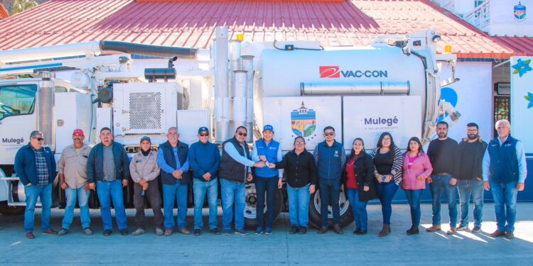 ENTREGA ALCALDESA UNIDADES PARA LA MEJORA DE SERVICIOS PÚBLICOS