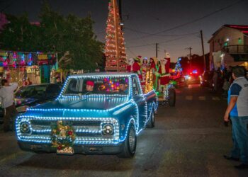 ENCIENDEN LAS LUCES NAVIDEÑAS EN MULEGÉ