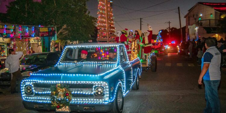 ENCIENDEN LAS LUCES NAVIDEÑAS EN MULEGÉ