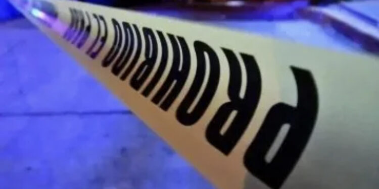 Hombre hiere con arma blanca a joven madre del agresor fue testigo y falleció tras sufrir un infarto.