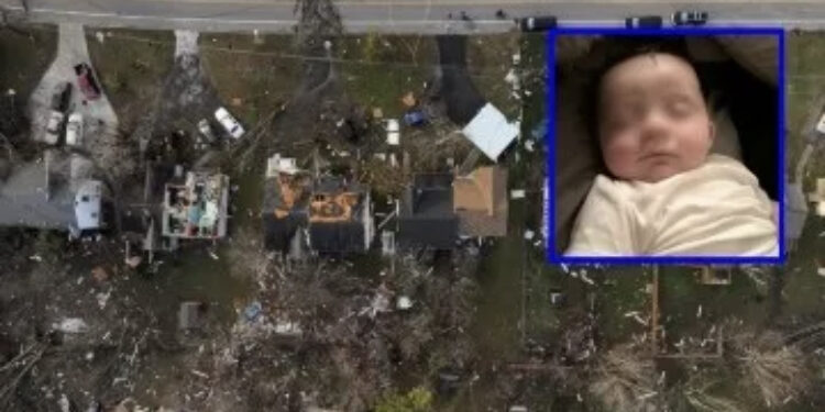 Milagro Hallan a bebé de 4 meses con vida, después de que un tornado lo arrastró haciéndolo volar por los aires.