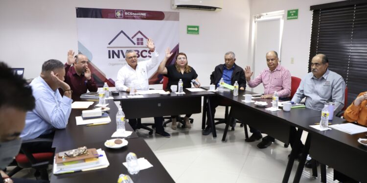 SE LLEVÓ A CABO REUNIÓN ORDINARIA DEL CONSEJO DEL INSTITUTO DE VIVIENDA DE BCS