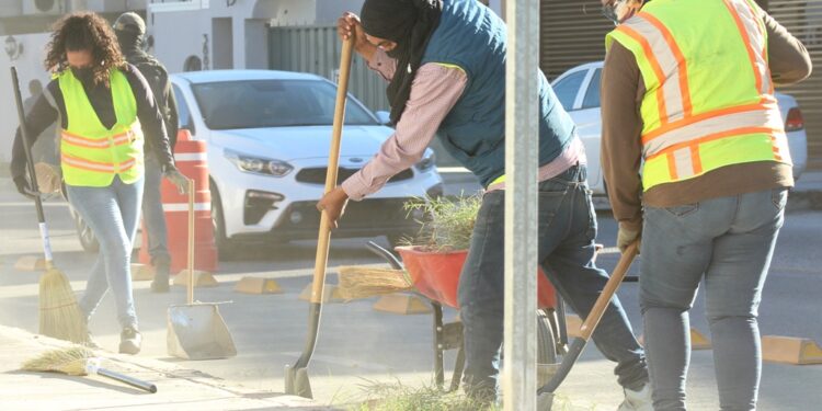 Realiza Servicios Públicos trabajos de mantenimiento de ciclovías de la ciudad
