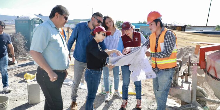 Supervisa Milena Quiroga la construcción de la Subcomandancia de Bomberos en Camino Real