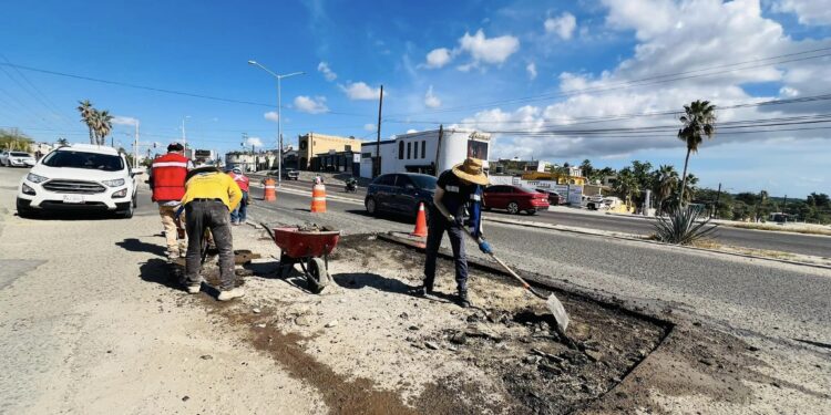 Son atendidas las peticiones ciudadanas en cuanto al mantenimiento de vialidades y mejora de la infraestructura urbana.