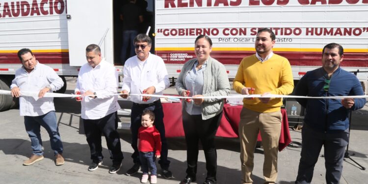 El alcalde Oscar Leggs Castro tuvo a bien cortar el listón e inaugurar de manera formal el módulo con 3 cajas recaudadoras frente a Palacio Municipal en San José del Cabo.