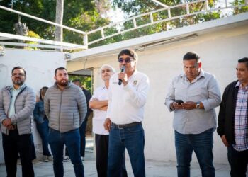 Oscar Leggs Castro, reiteró que continuará trabajando a favor de la educación: “seguiremos apoyando a maestros y estudiantes en lo que se requiera