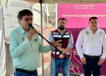 Inicio a la obra de interconexión de red de agua potable y drenaje en lo que será la nueva Clínica Hospital del ISSSTE en Cabo San Lucas