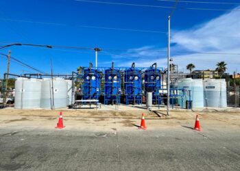 Oscar Leggs Castro encabezó el banderazo y puesta en marcha de la nueva potabilizadora Juárez de 15 litros por segundo de agua potable para beneficio directo de 18 mil 862 habitantes en la zona Centro de Cabo San Lucas