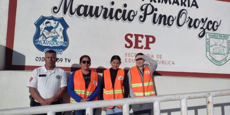 Se implementa el programa “Papá Vigilante” en diversas instituciones del municipio de Los Cabos. 