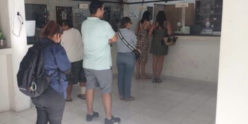 El Agua Potable de Los Cabos realizó 1 mil 059 convenios para regularizar su servicio de agua potable y de esta manera contribuir con la recolección de recursos necesarios para implementar obras que mejoren la distribución de agua potable y las líneas del drenaje sanitario. 