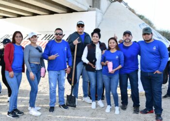 Jornada de Limpieza en la playa el Tule y con pláticas informativas y actividades recreativas en el jardín de niños Frida Kahlo de Cabo San Lucas. 