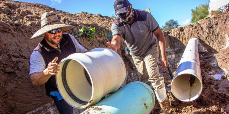 Concluye OOMSAPAS La Paz reparación de fuga en acueducto 1