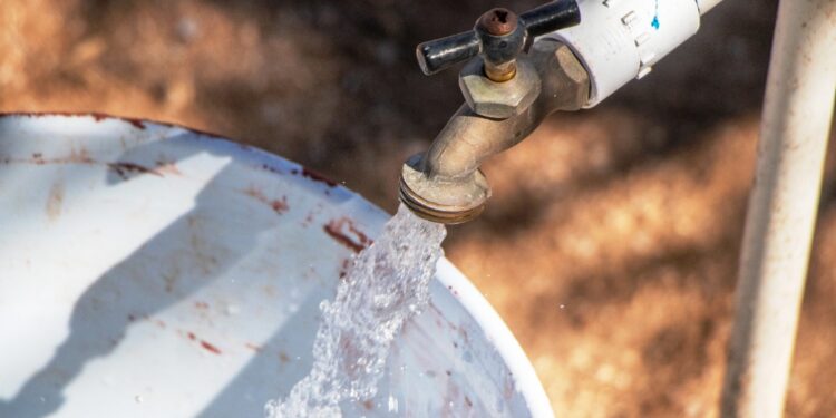 Contaron 105 colonias con servicio de agua potable por red, el 18 de enero: OOMSAPAS La Paz