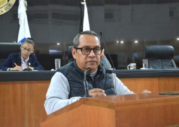 Pide Diputado Luis Armando Díaz mejores condiciones laborales para personal que atiende Caravanas de la Salud