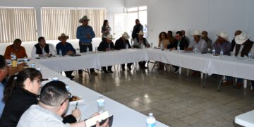 PRODUCTORES Y TÉCNICOS PECUARIOS RECIBEN CAPACITACIÓN SOBRE MOVILIZACIÓN DE GANADO