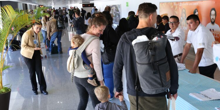 SUPERA BCS LOS 4 MILLONES DE TURISTAS QUE LLEGARON VÍA AÉREA