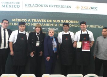 GASTRONOMÍA Y CULTURA DE BCS DESTACAN EN REUNIÓN DE EMBAJADORES Y CÓNSULES