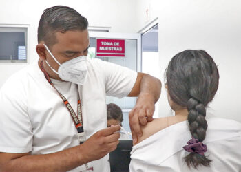 CONTINÚA DISPONIBLE LA VACUNA CONTRA LA INFLUENZA EN CENTROS DE SALUD