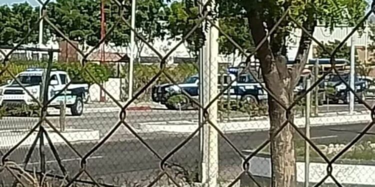 Robó conocida tienda de artículos de papelería en La Paz; fue detenido cuadras más adelante