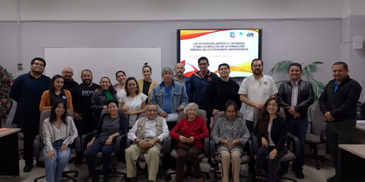 Capacitación exitosa para instructores de talleres culturales de la UABCS
