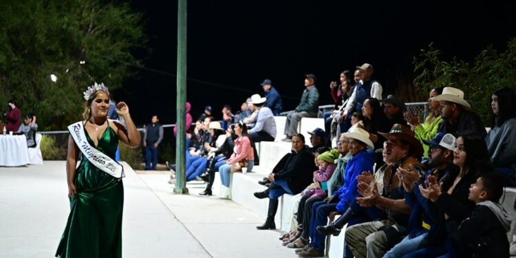 se llevó a cabo la coronación de la reina Kasandra I y de la princesa Alexa, como parte de las Fiestas Tradicionales La Candelaria 2024.