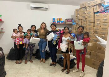 Sistema Municipal DIF Los Cabos continúa brindando las pláticas semanales a madres adolescentes, así como dotándoles de leche y pañales para sus bebés.