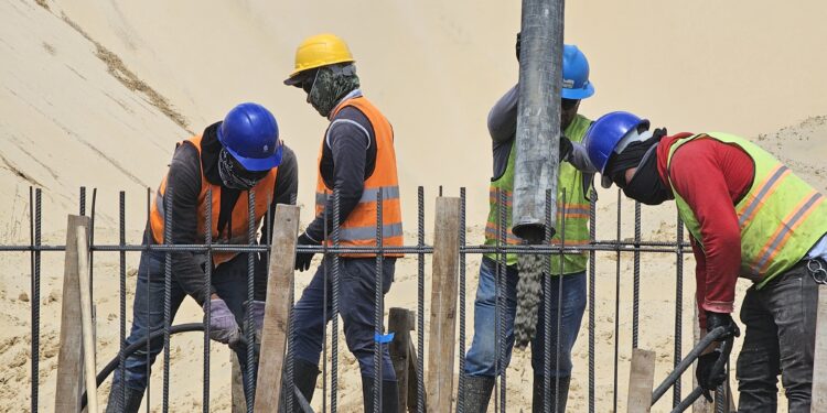Presentaron avances y detalles de la nueva desaladora de 250 litros por segundo de agua potable en Los Cabos