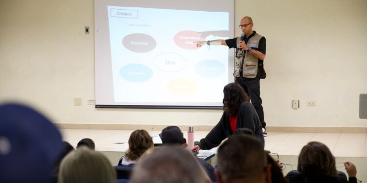 Se llevó a cabo una plática informativa con las y los presidentes de los Comités de las colonias de Cabo San Lucas para garantizar un entorno saludable para la población.
