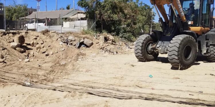 Personal de la Dirección General de Servicios Públicos, lleva a cabo acciones encaminadas a la limpieza