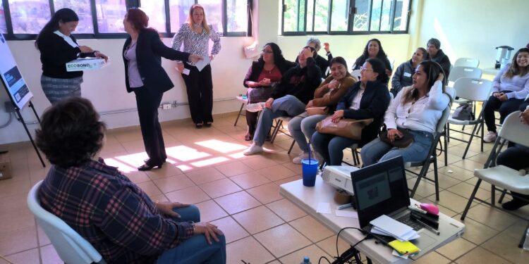 Actitud, Comunicación, Trabajo en Equipo y Etiquetas a las Personas del Servicio Público, fueron los temas que se desarrollaron en el taller denominado Calidad del Servicio en la Administración Pública