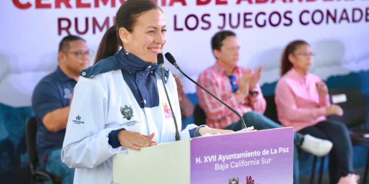 Abandera Alcaldesa a 656 deportistas de los Selectivos Municipales