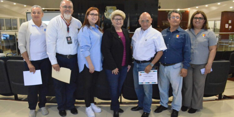 Se capacitan trabajadoras y trabajadores del Congreso como PR en Primeros Auxilios