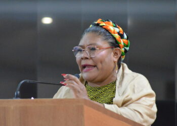 “Me pronuncio a favor de saldar una deuda histórica con los pueblos indígenas y afromexicanos”: Diputada Eufrocina López Velasco