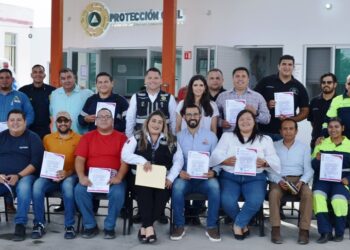 Entrega Protección Civil Municipal 17 certificaciones de terceros acreditados