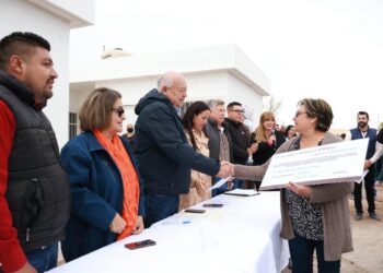 ENTREGA GOBERNADOR VCC, DESAYUNADOR ESCOLAR EN LAS POCITAS