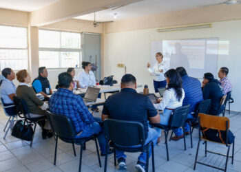 CULMINAN JORNADAS DE CAPACITACIÓN EN EL CECYTE BCS 