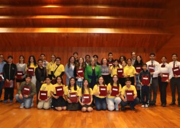 ALUMNOS DE BCS OBTIENEN RESULTADOS SOBRESALIENTES EN EXPOCIENCIAS SONORA 2023