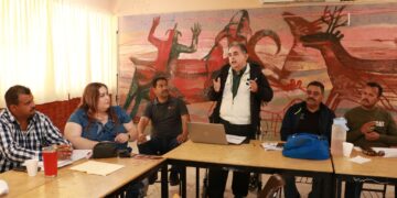 CONSOLIDAN DOCENTES DE BCS PLANES Y PROGRAMAS DE LA NEM, EN CONSEJO TÉCNICO 