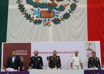 RECONOCE PUEBLO DE BCS LABOR DE FUERZA AÉREA MEXICANA EN LA CONSTRUCCIÓN DE LA PAZ SOCIAL 