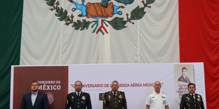 RECONOCE PUEBLO DE BCS LABOR DE FUERZA AÉREA MEXICANA EN LA CONSTRUCCIÓN DE LA PAZ SOCIAL 