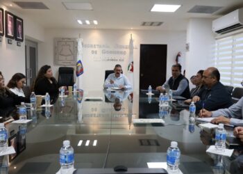 ESTABLECEN MESA DE DIÁLOGO AUTORIDADES Y DOCENTES DE TELEBACHILLERATO COMUNITARIO   