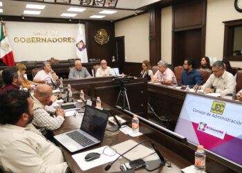 CONTINÚA GOBIERNO DEL ESTADO MEJORANDO CAMINOS RURALES EN LOS CINCO MUNICIPIOS