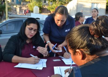 GRUPO AMIGOS PARA EL BIENESTAR ENTREGA APOYOS A MÁS DE 100 FAMILIAS