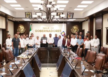 FIRMA GOBERNADOR DONACIÓN DE PROPIEDADES DE FONATUR AL ESTADO